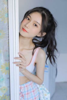 丰满女学生