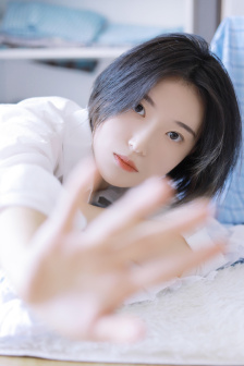 亲爱的老师中字版